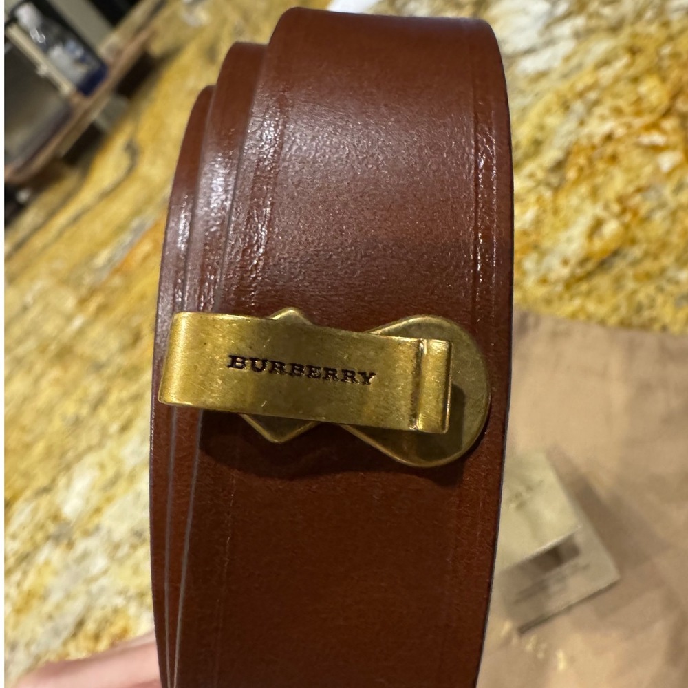 Burberry Brown Leather Ashmore Belt Gold Hardware Made in Italy Size 36/90